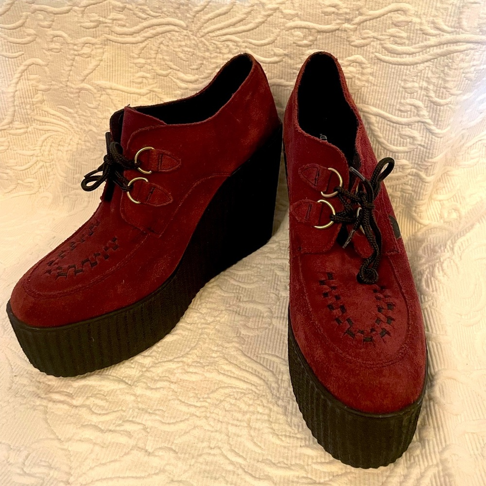 UNDERGROUND | Burgundy Platform Shoes - Picture 1 of 5